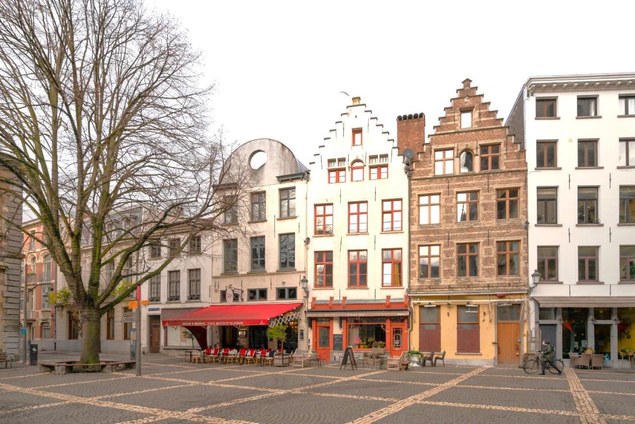 The Hendrik Square Residence Antwerp Exterior photo