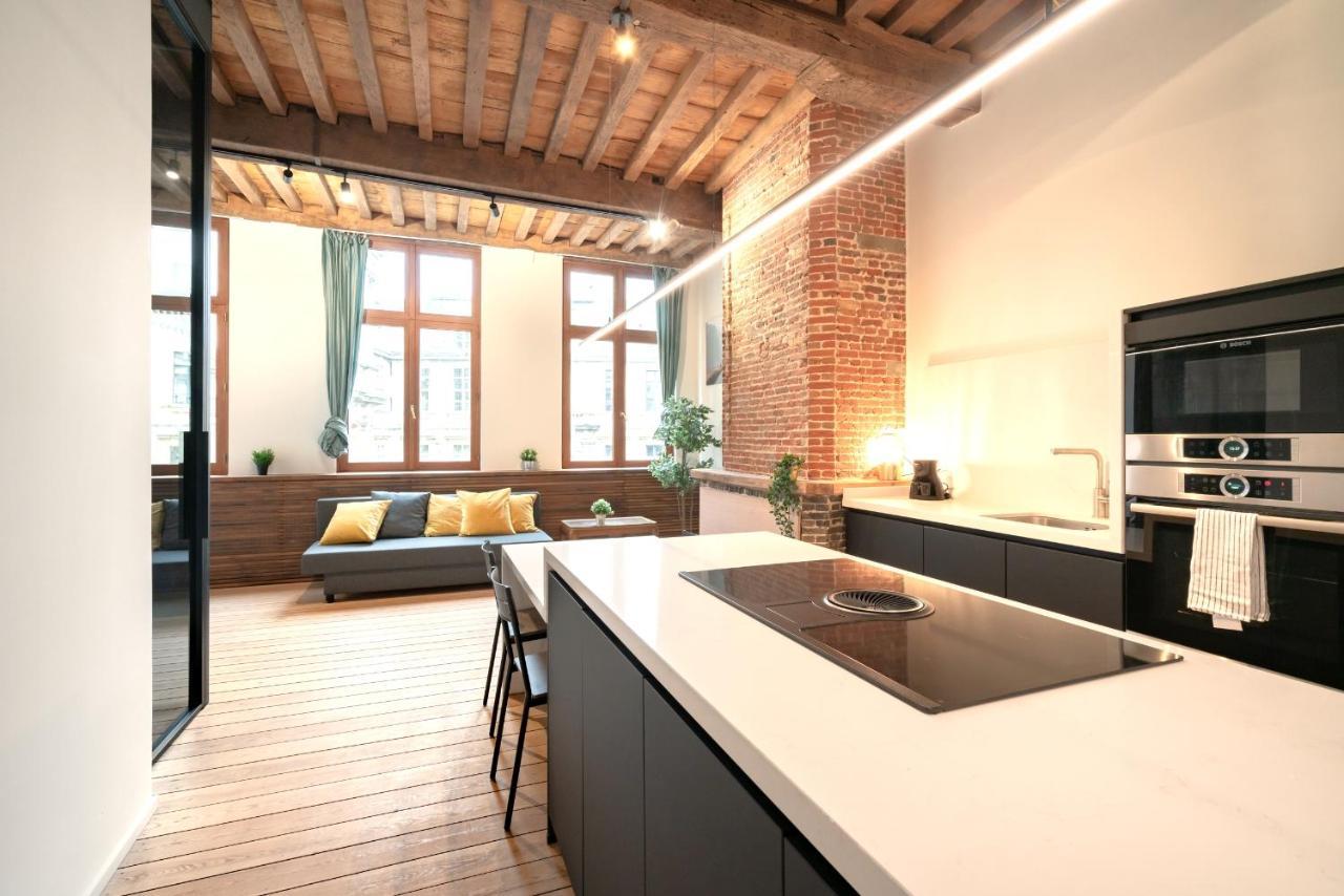 The Hendrik Square Residence Antwerp Exterior photo