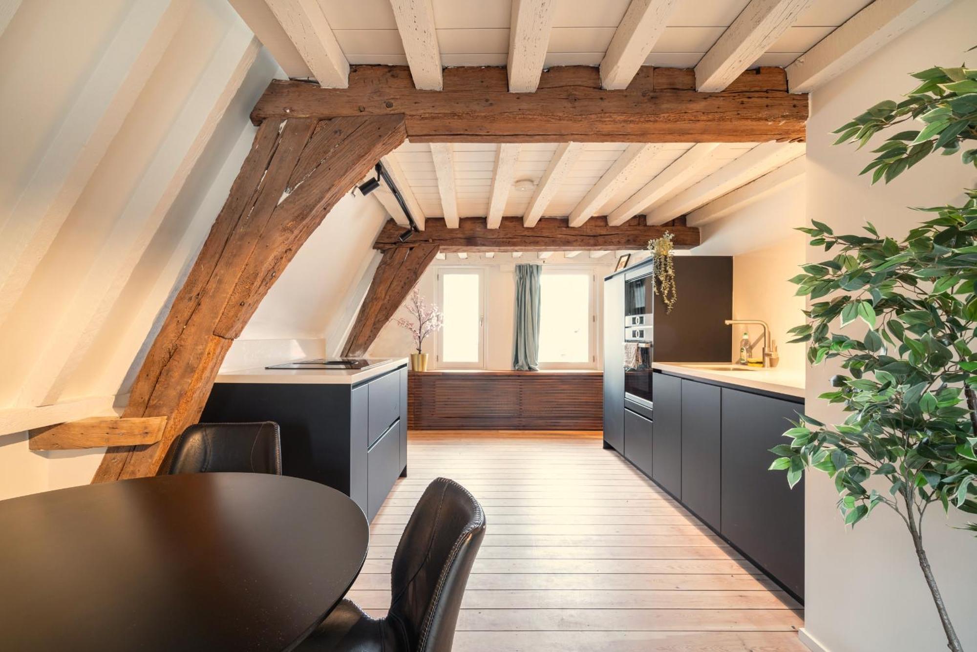 The Hendrik Square Residence Antwerp Exterior photo
