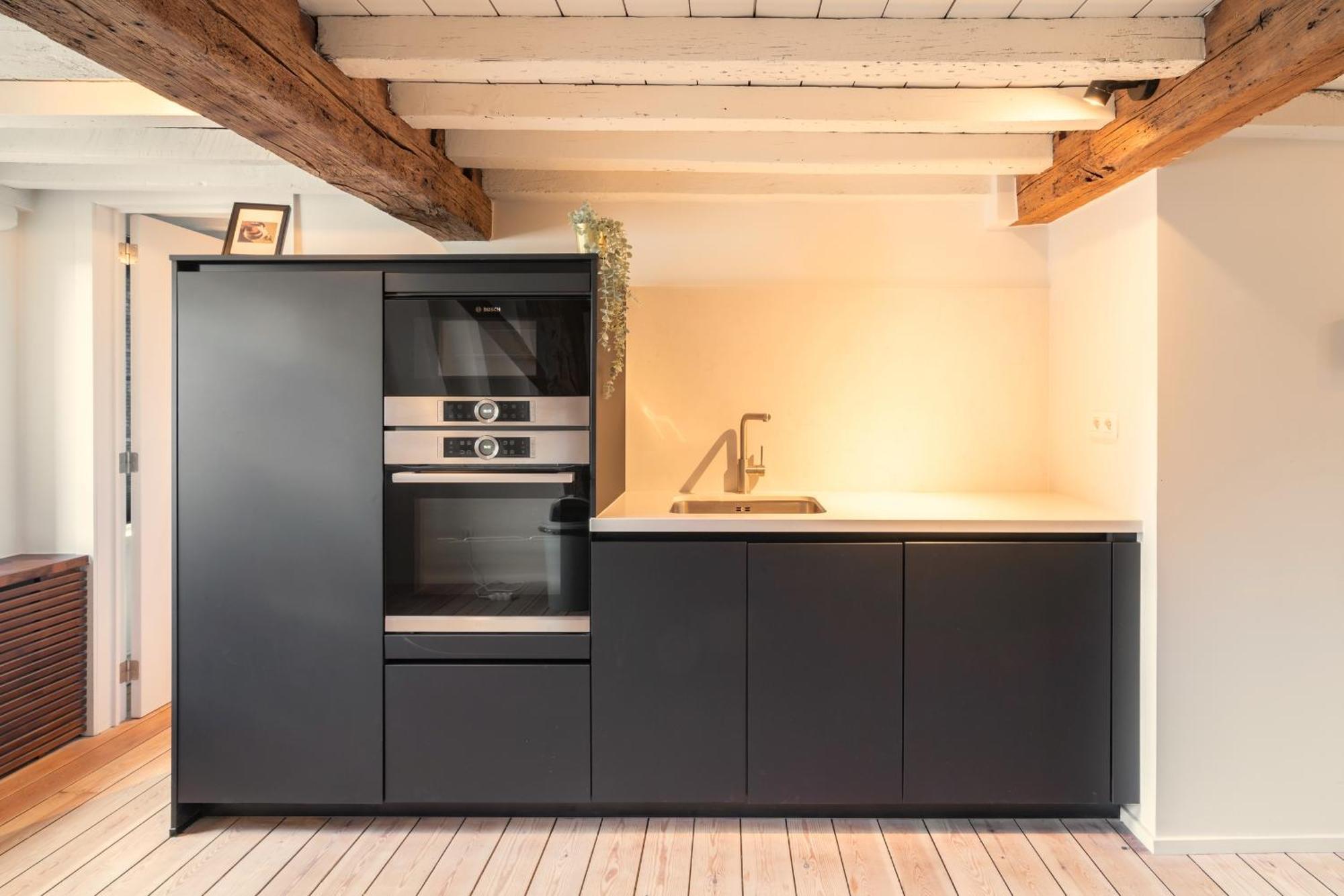 The Hendrik Square Residence Antwerp Exterior photo